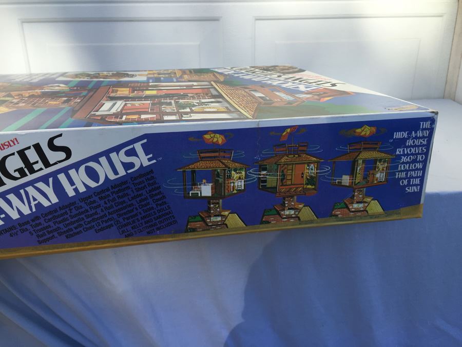 Charlie's Angels Hide-A-Way House Hasbro New In Box Vintage 1977 [Photo 10]