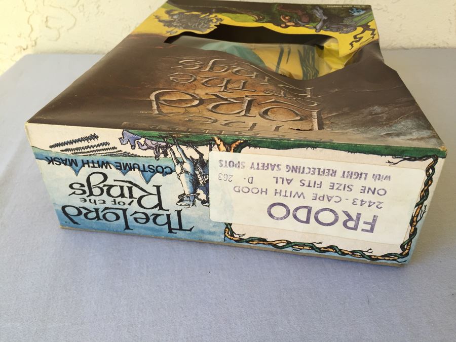 J. R. R. Tolkien The Lord Of The Rings FRODO Vintage Halloween Costume With Mask Collegeville New In Box Vintage 1979 Very Rare [Photo 9]
