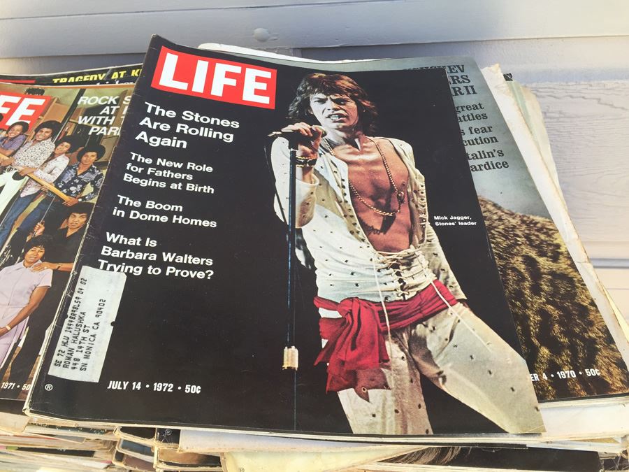 Large Collection Of LIFE Magazines [Photo 2]