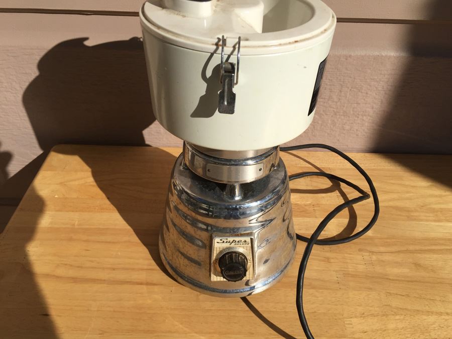 Vintage Oster Juicer Model 415