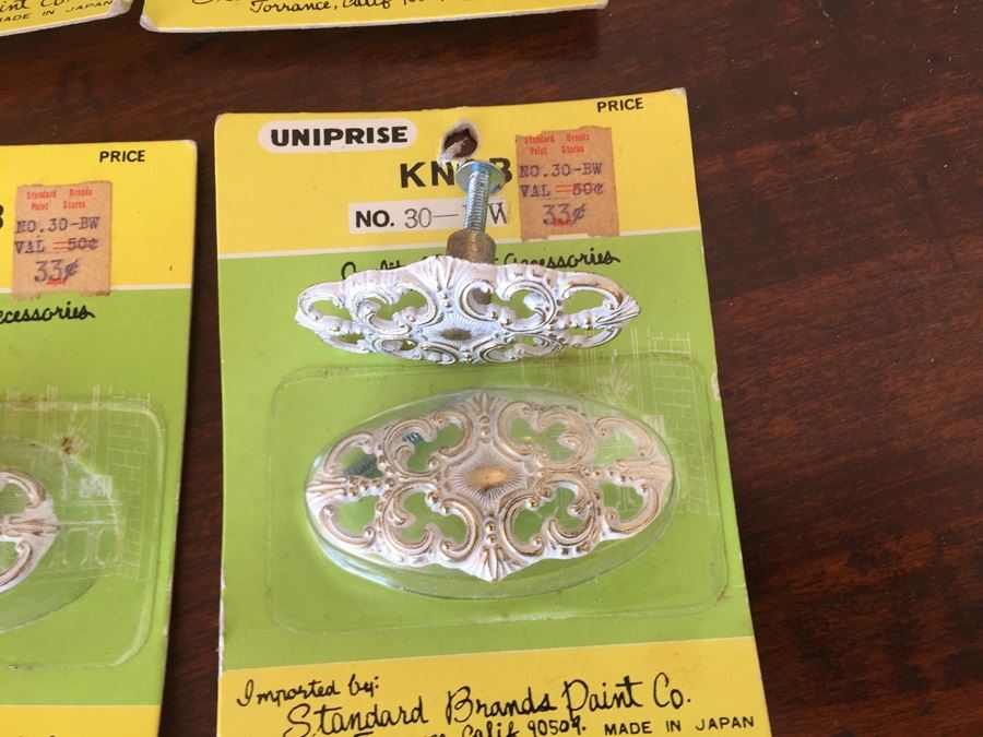 Vintage Pulls Knobs In Packaging [Photo 3]