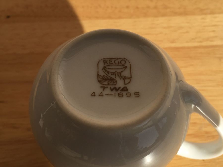 Vintage TWA Trans World Airlines REGO Coffee Mug Cup [Photo 3]