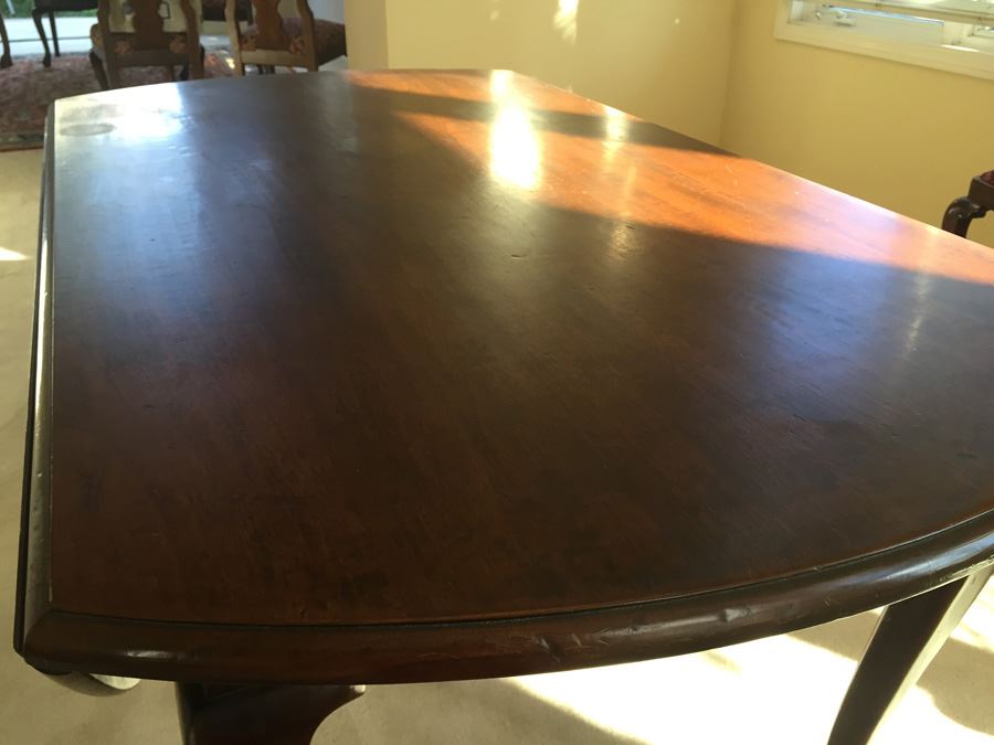 BARKER BROS. Elegant Round Drop Leaf Wooden Dining Table With Four Chairs Total (Two Arm Chairs) [Photo 8]