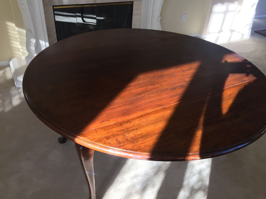 BARKER BROS. Elegant Round Drop Leaf Wooden Dining Table With Four Chairs Total (Two Arm Chairs) [Photo 16]