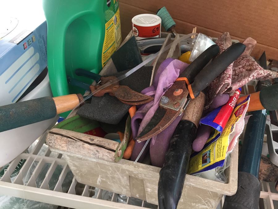 Plastic Outdoor Shelf With Gardening Equipment, Supplies And Contents [Photo 10]