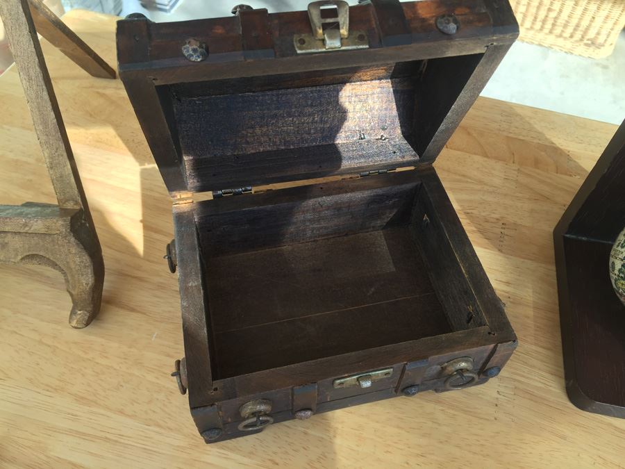 Home Decor Lot Globe Bookend Box [Photo 4]