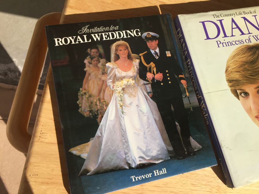 Royal Wedding Diana Books [Photo 2]