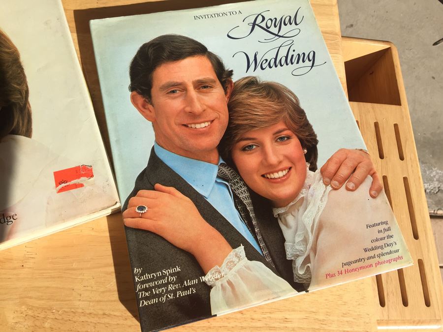 Royal Wedding Diana Books [Photo 4]