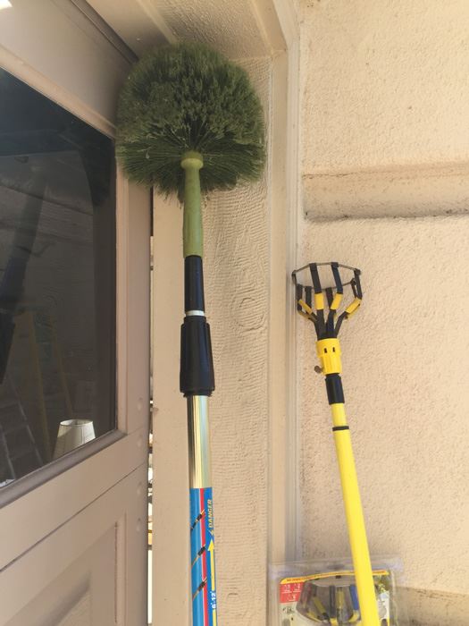 Extension Light Bulb Replacement Tools And Extension Duster [Photo 3]