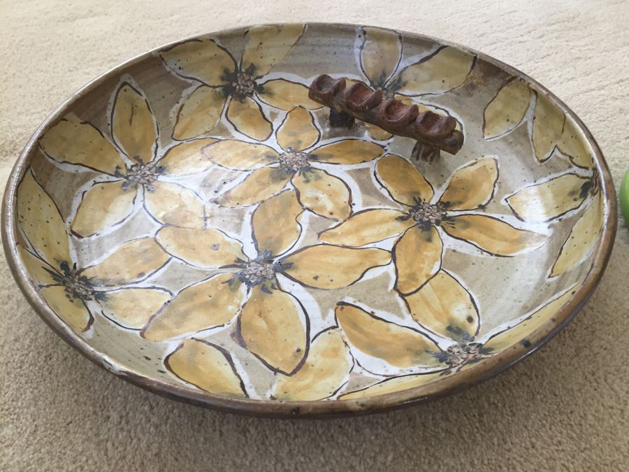 Retro 70s Hand Made Pottery Ashtray Signed And California Pottery [Photo 2]