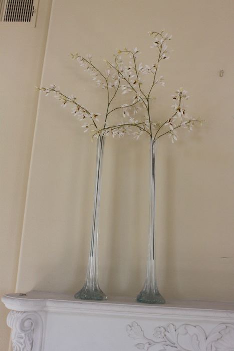 Pair Of Large Vases [Photo 4]