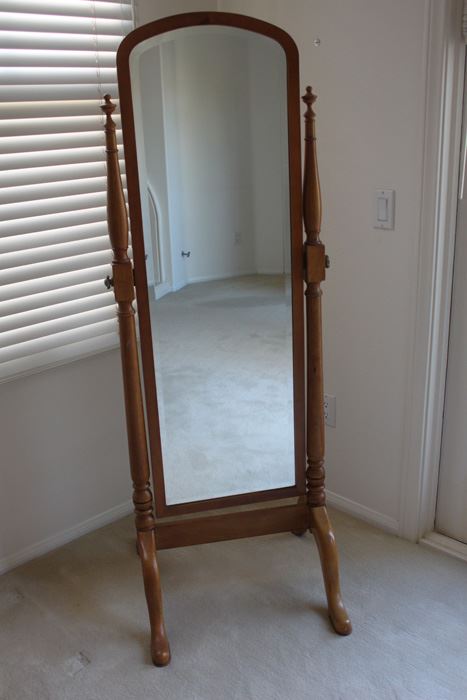 Bombay Standing Floor Mirror [Photo 2]