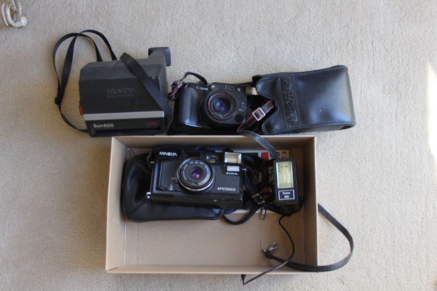 Camera Lot [Photo 2]