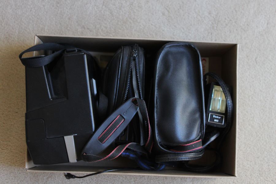 Camera Lot [Photo 8]