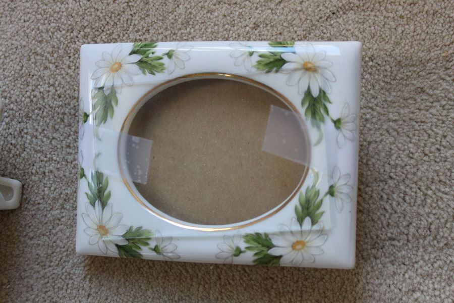 Lefton China Japan Picture Frames [Photo 2]