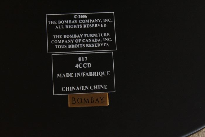 Bombay Round Side Table With Turned Pedestal Base [Photo 6]