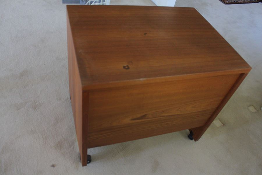 Small Desk On Casters With Bombay Executive Desk Pad [Photo 2]