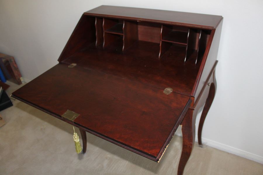 Bombay Secretary Desk With Bombay Rush Seat Chair
