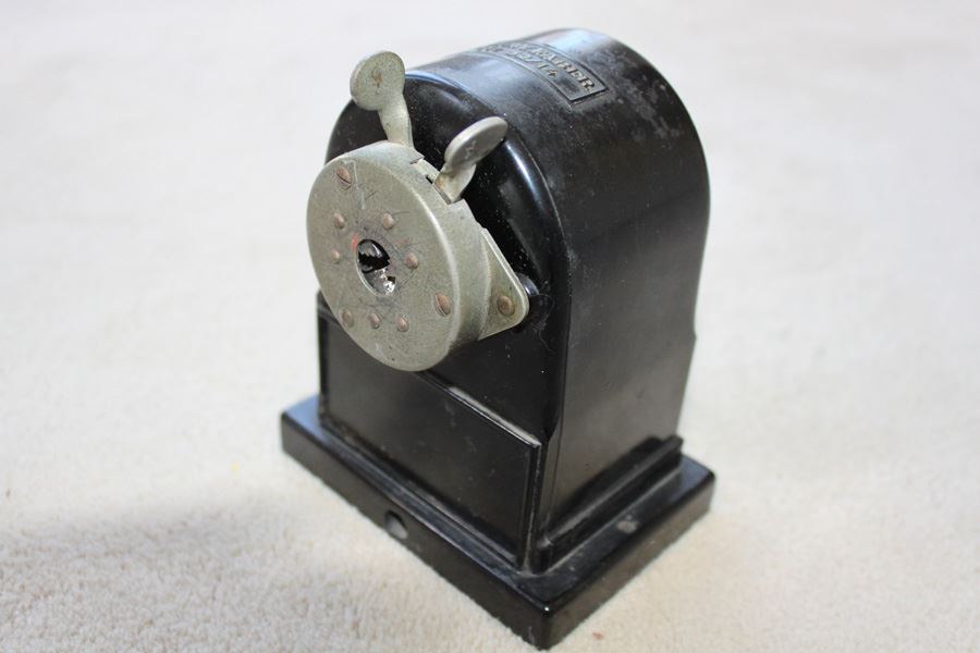 Vintage A. W. Faber Pencil Sharpener Germany No. 52/14 [Photo 4]