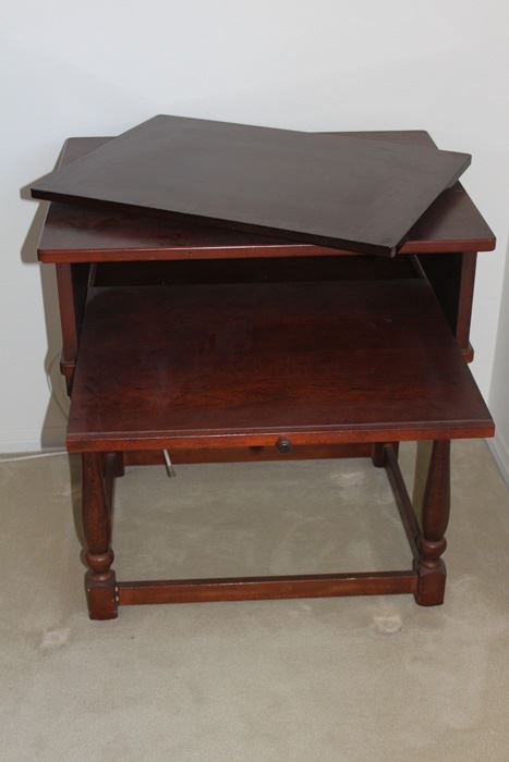 Side Table With Swivel Board [Photo 3]