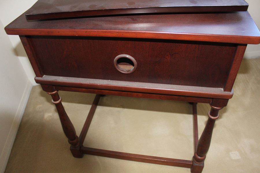 Side Table With Swivel Board [Photo 2]