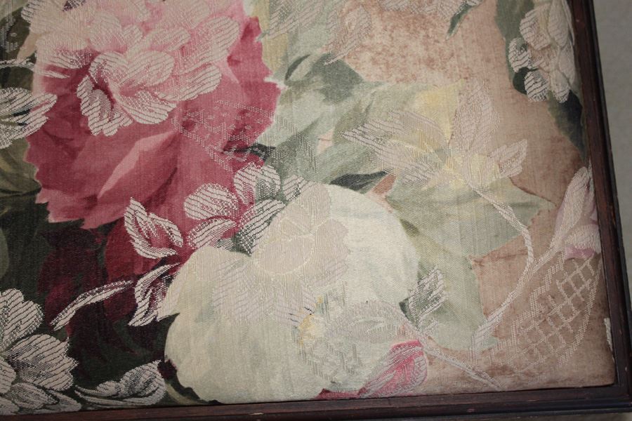 Bombay Stool [Photo 3]