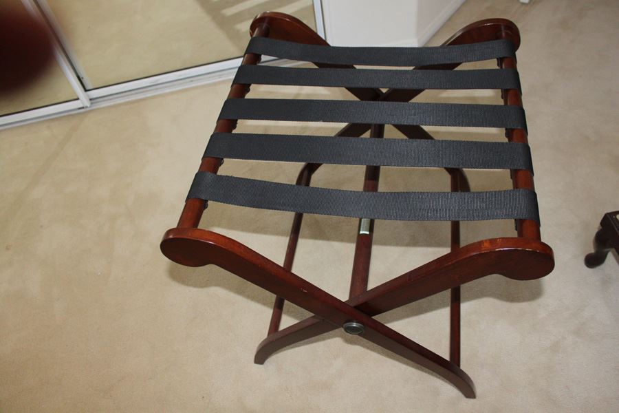 Bombay Luggage Rack [Photo 2]
