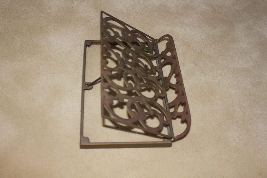 Brass Book Stand [Photo 2]