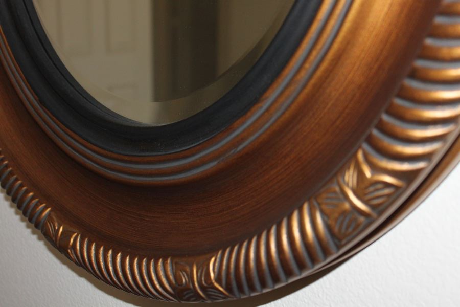 Round Mirror [Photo 3]