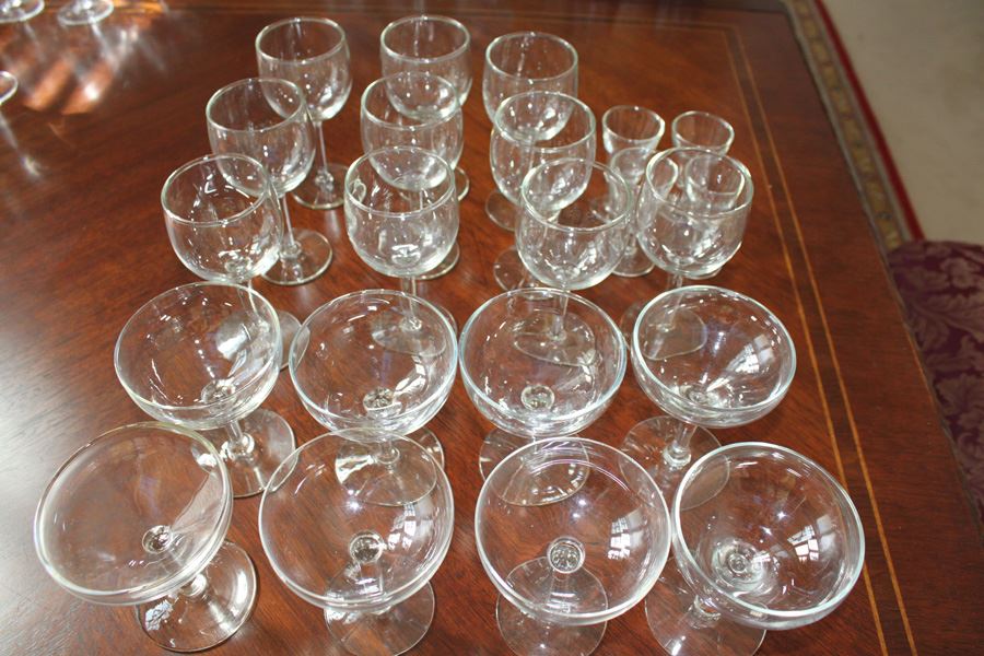 Glass Stemware Lot [Photo 5]