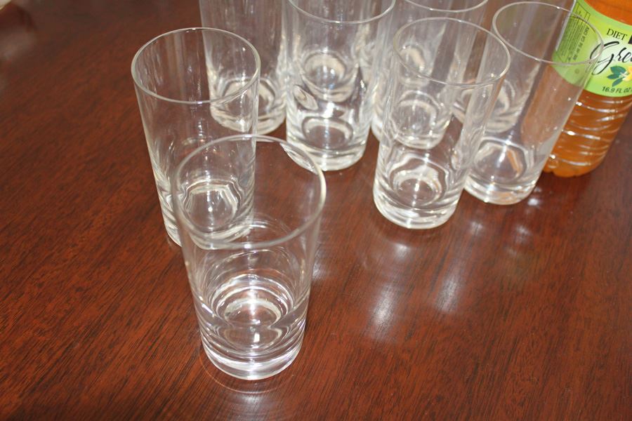 (10) Glass Lot [Photo 3]