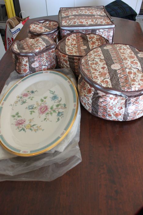 LENOX Morning Blossom China Set [Photo 10]