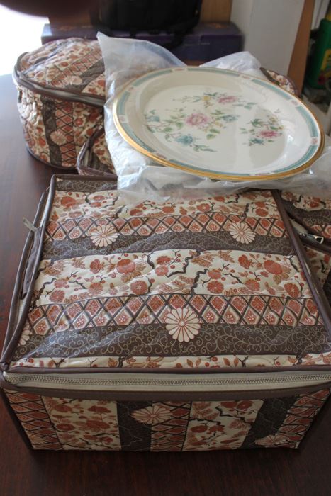 LENOX Morning Blossom China Set [Photo 9]