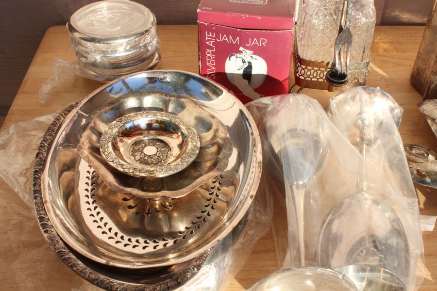 Huge Silverplate Lot [Photo 2]
