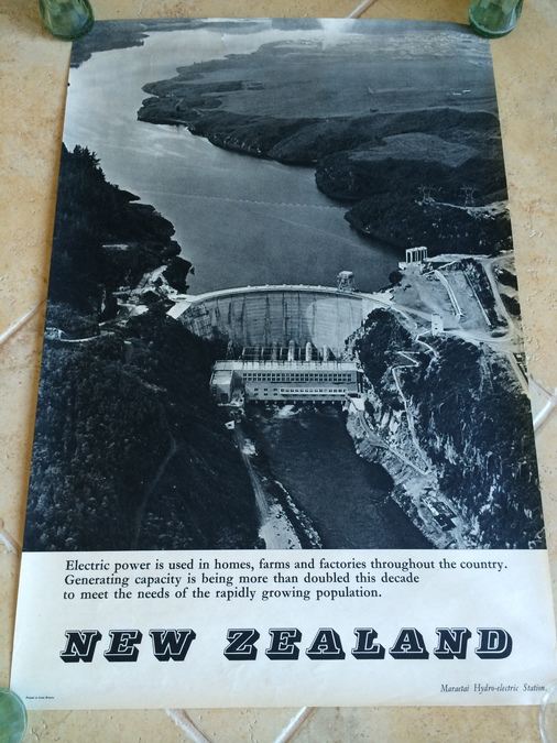 Original Vintage New Zealand Travel Poster [Photo 1]