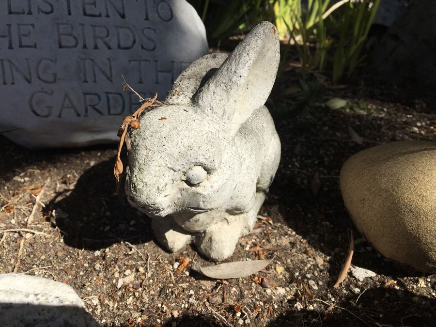 Assortment Of Garden Statuary [Photo 5]