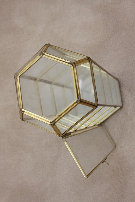 Small Brass And Glass Display Cabinet [Photo 3]