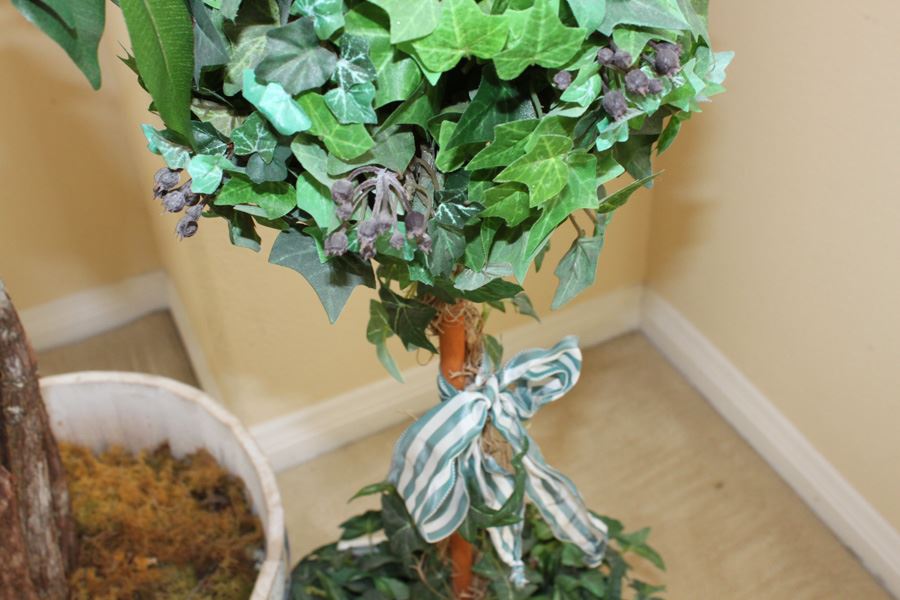 Artificial Plants [Photo 4]