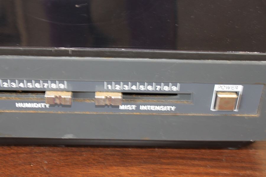 Welbilt 2.1 Gallon Ultrasonic Humidifier Model MW-500T [Photo 3]