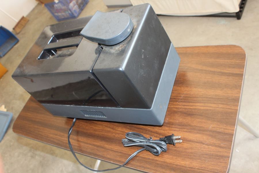 Welbilt 2.1 Gallon Ultrasonic Humidifier Model MW-500T [Photo 5]