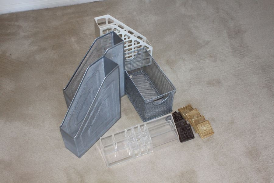 Office Organizer Lot [Photo 2]