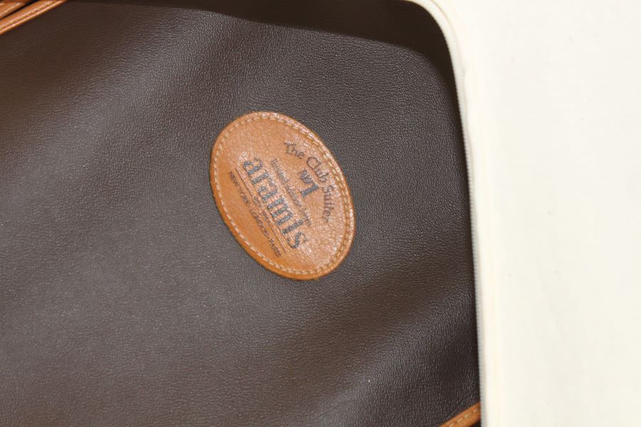 Portable Clothing Rack And Clothes Lot [Photo 4]