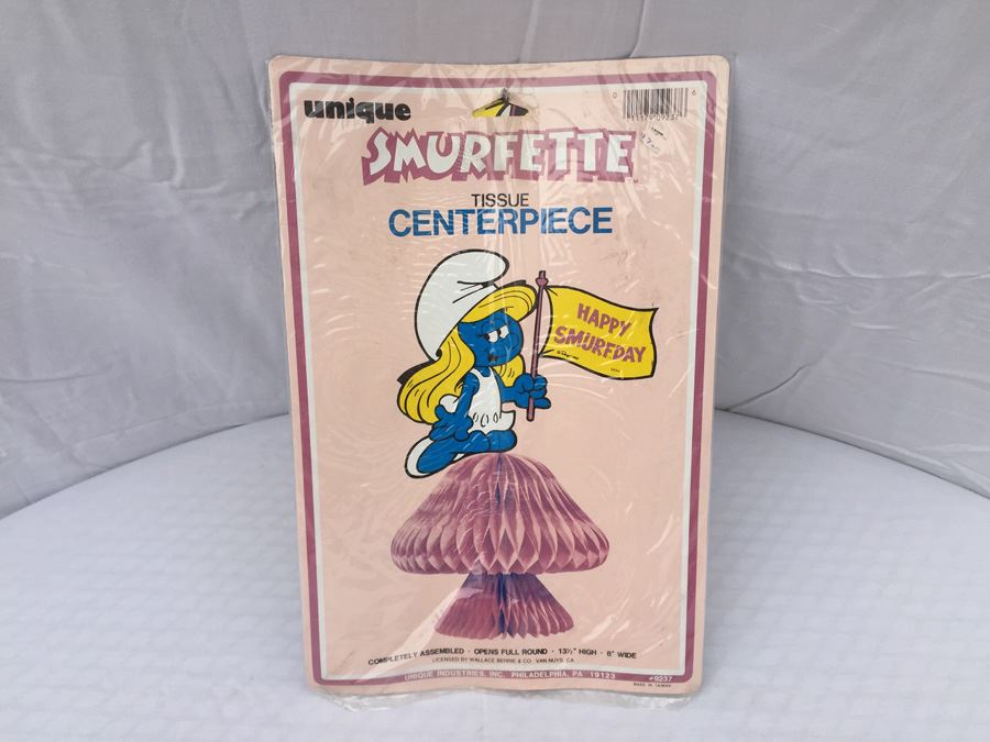 Smurfette Tissue Centerpiece Vintage 1982 Peyo [Photo 1]