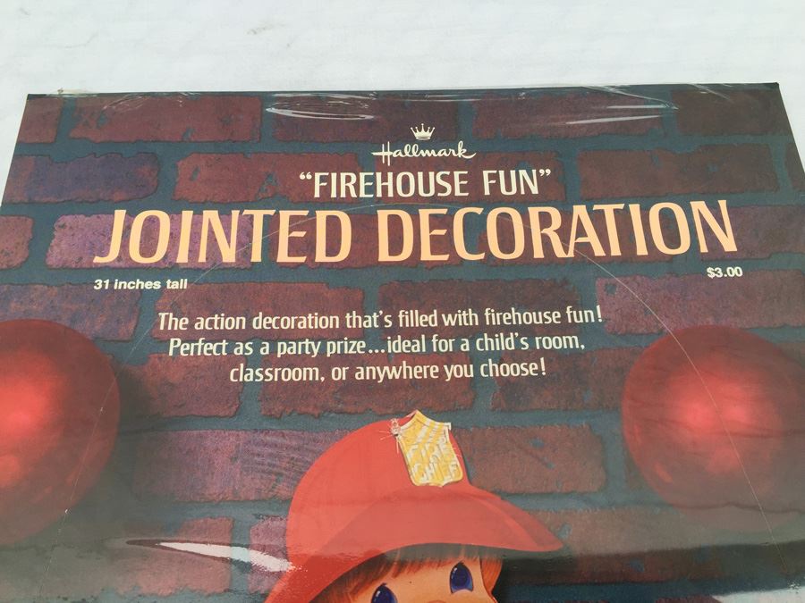 (2) Jointed Decorations From Hallmark Fireman And Raggedy Ann New Sealed Vintage 1978 [Photo 5]