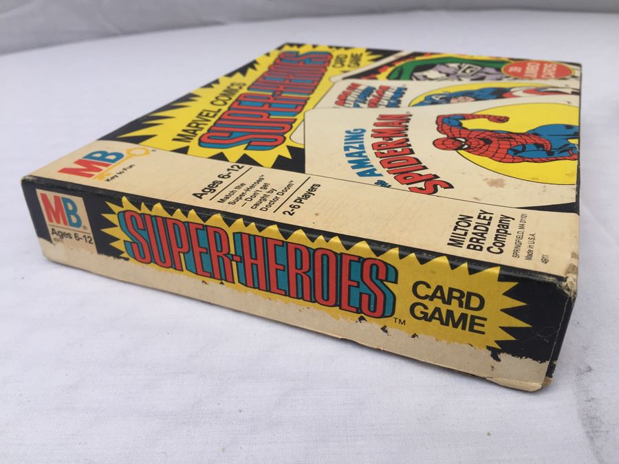 Pair Of Marvel Comics Super-Heroes Card Game MB Jumbo Cards Vintage 1978 [Photo 7]