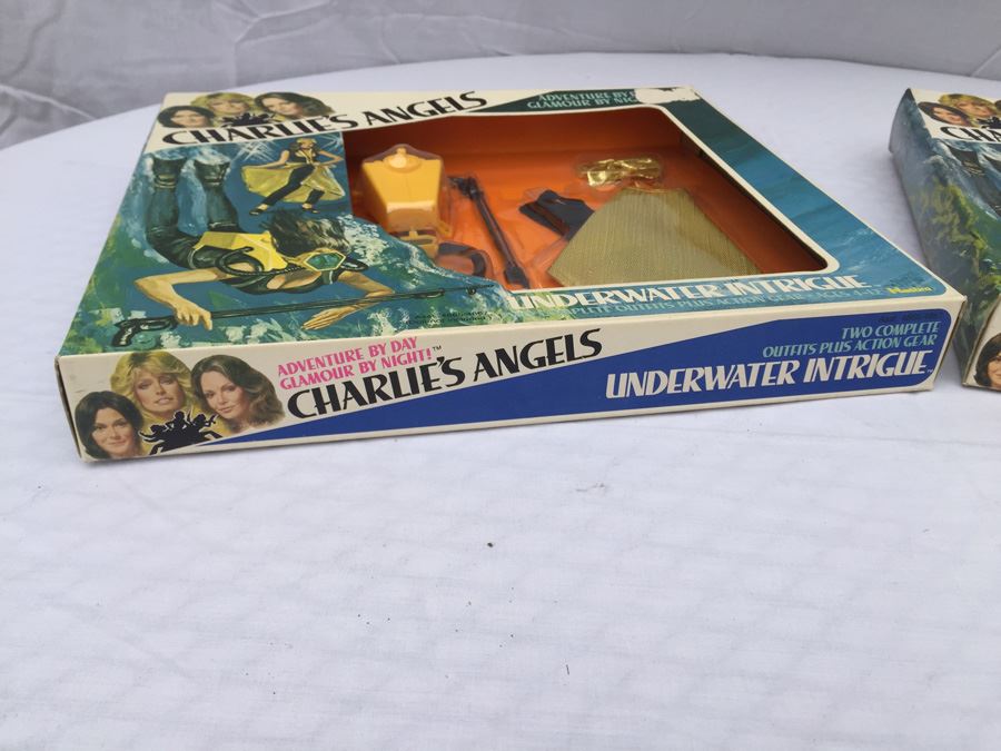 Pair Of Charlie's Angels Underwater Intrigue Outfits New In Box Hasbro Vintage 1977 Estimate $120 [Photo 5]