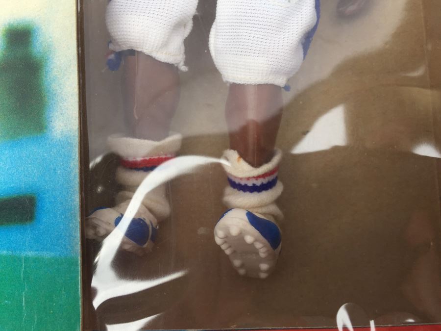 O.J. Simpson 9 1/2' Action Figure New In Box Shindana Toys Vintage 1975 [Photo 5]