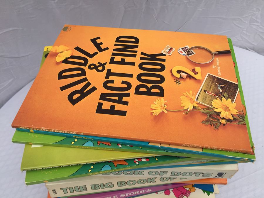 Huge Vintage Activity And Coloring Book Lot [Photo 14]