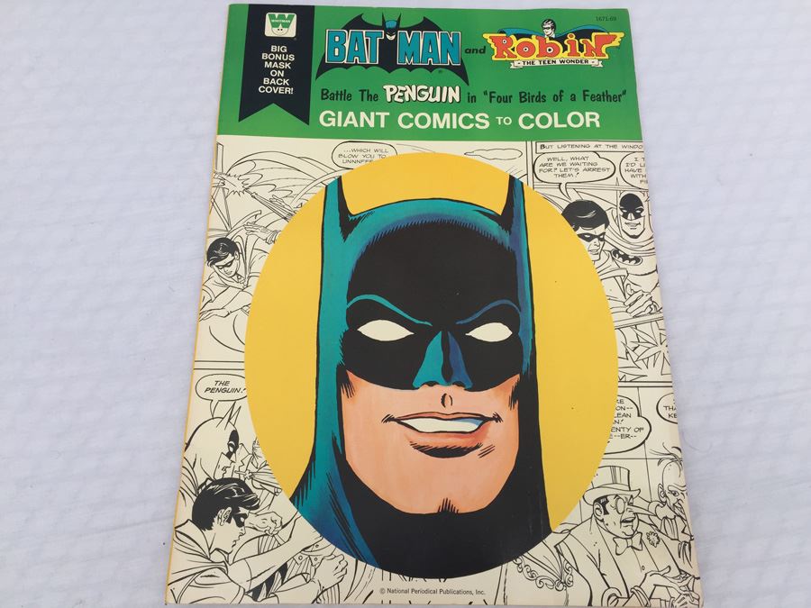 Batman And Robin Battle The Penguin In 'Four Birds Of A Feather' Giant Comics To Color Whitman Bonus Mask Vintage 1976 NM [Photo 4]