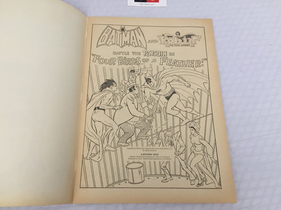 Batman And Robin Battle The Penguin In 'Four Birds Of A Feather' Giant Comics To Color Whitman Bonus Mask Vintage 1976 NM [Photo 2]